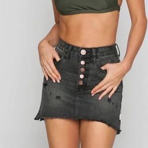 ONE TEASPOON BLACK SKIRT SIZE 25